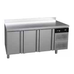   Fagor hűtött munkaasztal, 179x70x85 cm, 3 ajtós, felhajtással, süllyesztett fogantyúval