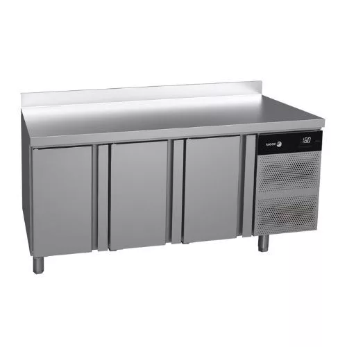 Fagor hűtött munkaasztal, 179x70x85 cm, 3 ajtós, felhajtással, süllyesztett fogantyúval