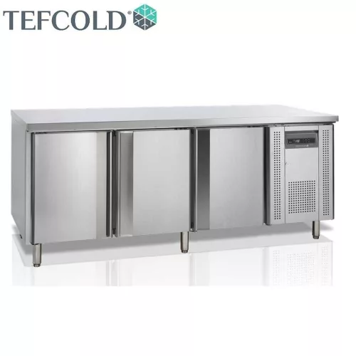 Tefcold hűtött munkaasztal, 3 ajtós, 600x400, 580 literes, ventillációs