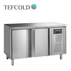   Tefcold hűtött munkaasztal, felhajtás nélkül, 2 ajtós, GN1/1, 1360x700x860 mm