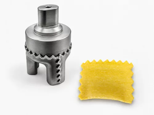 Sirman ravioli formabetét, kis téglalap alakú, recézett, 50×42 mm
