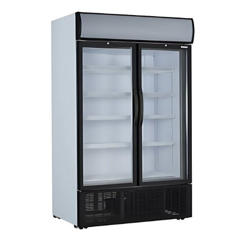 Ugur Italhűtő, két üvegajtóval, reklámfelülettel